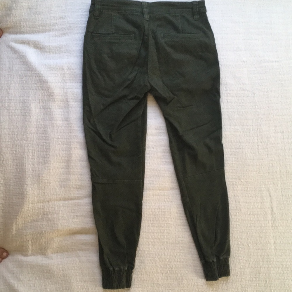 Modern Threads green patterned pants - Picture 2 of 6